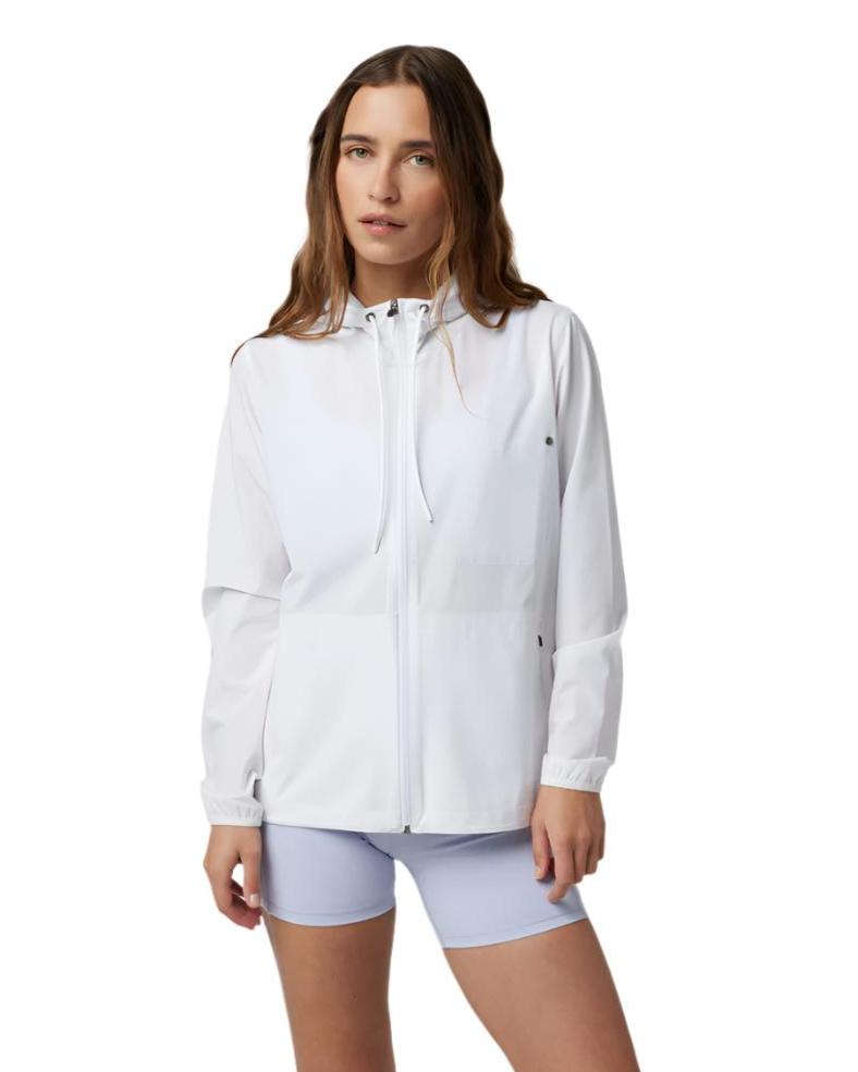 VuoriWomen_sOutdoorTrainerShellWhiteLinenTexturefrontviewonmodel