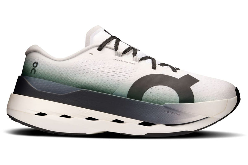 mens-on-cloudboom_max_white_black_1